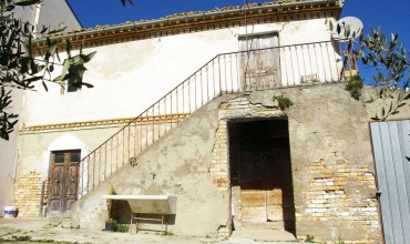 Casa rurale con terreno in una stupenda zona panoramica