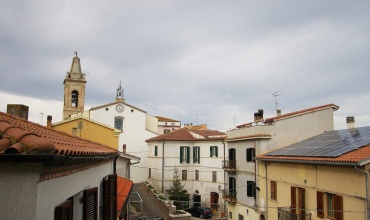 Appartamento a Castilenti in vendita con vista su piazza e chiesa