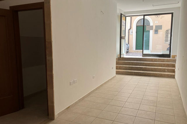 Atri, 2 Stanze Stanze,1 BagnoBathrooms,Commerciale,Vendita,Vico Firmani ,1540