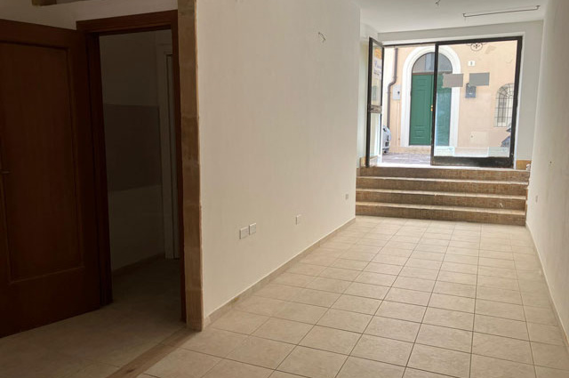 Atri, 2 Stanze Stanze,1 BagnoBathrooms,Commerciale,Vendita,Vico Firmani ,1540