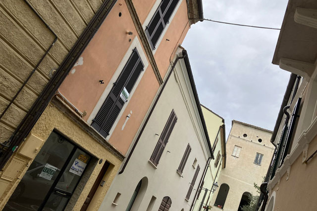 Atri, 2 Stanze Stanze,1 BagnoBathrooms,Commerciale,Vendita,Vico Firmani ,1540