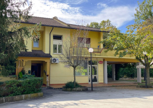 Castiglione Messer Raimondo, 3 Stanze da Letto Stanze da Letto, ,5 BathroomsBathrooms,Casa indipendente,Vendita,Contrada Piani Appignano,1542