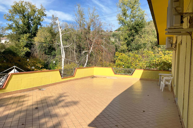 Castiglione Messer Raimondo, 3 Stanze da Letto Stanze da Letto, ,5 BathroomsBathrooms,Casa indipendente,Vendita,Contrada Piani Appignano,1542