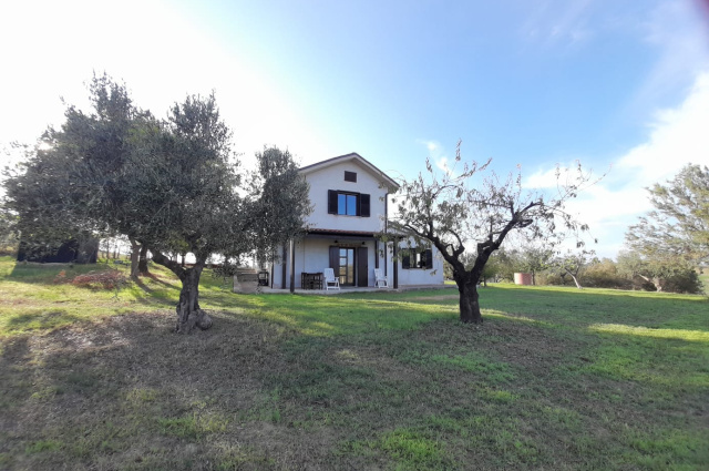 Atri, 2 Stanze da Letto Stanze da Letto, ,2 BathroomsBathrooms,Villa,Vendita,Contrada Cagno 30,1544